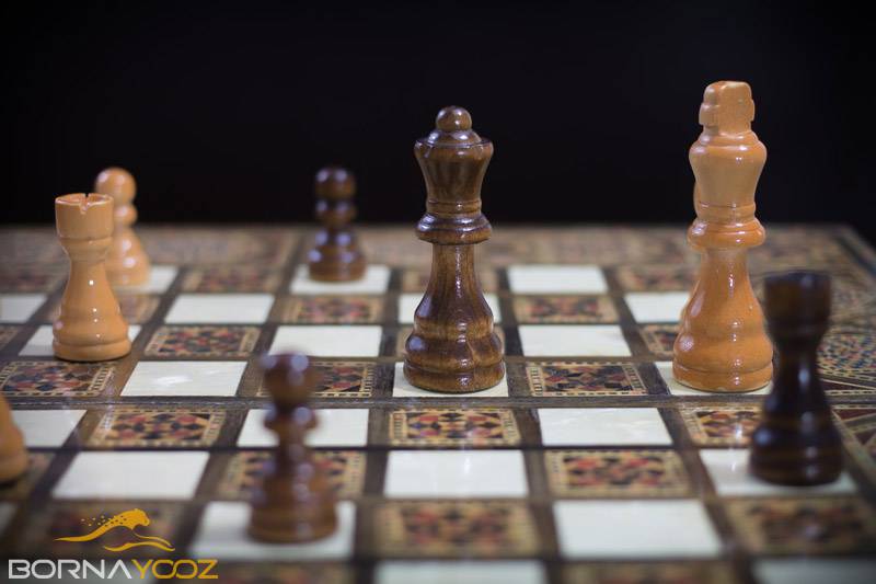چگونه یک میز شطرنج را راه اندازی کنیم؟